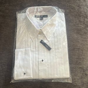 16-1-2 32/32 Tux Shirt